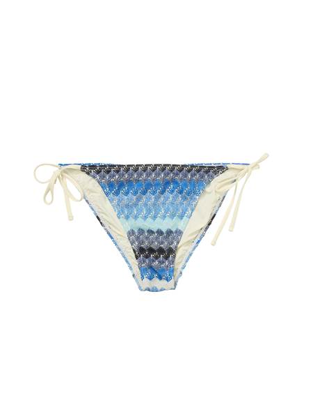 Amber Baila Bikini Tanga