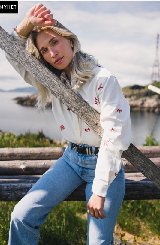 Rausgudrun nora shirt