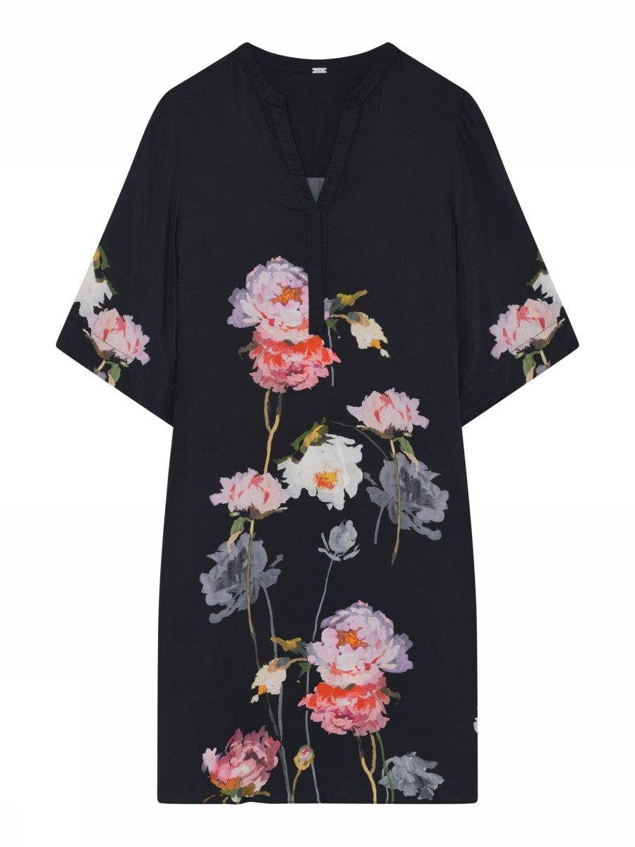 Madonna knee dress