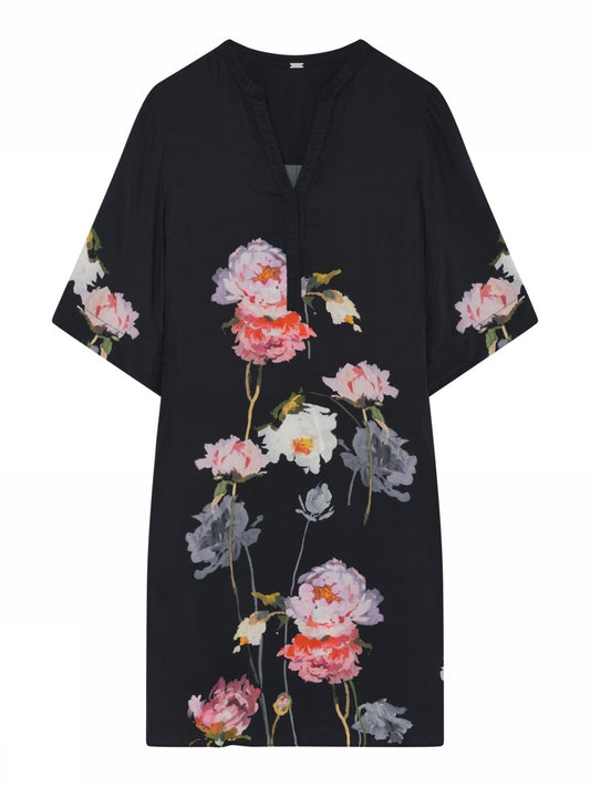 Madonna knee dress