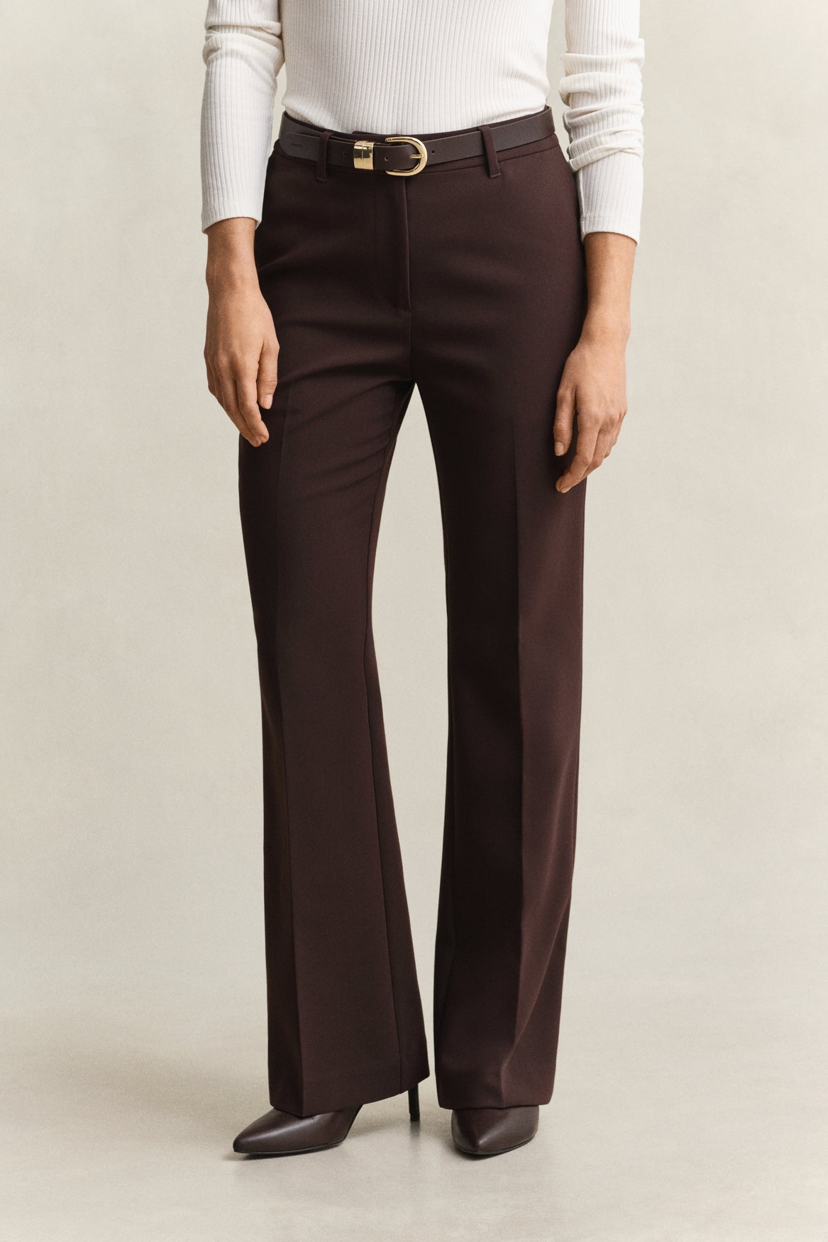 Slim flared Slack bukse